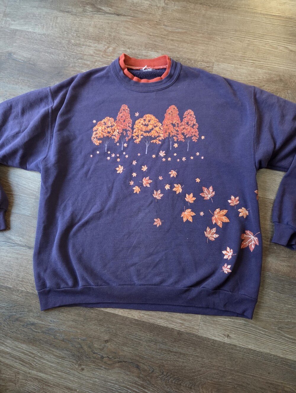 Vintage Purple Autumn Fall Orange Tree Falling Leaves Sweatshirt Womens size L